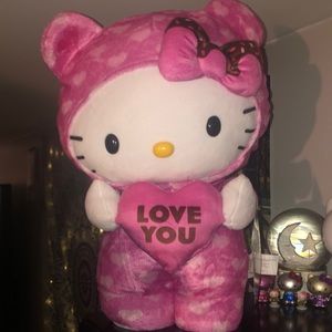 Hello Kitty Valentine’s Day Greeter! 💗💗